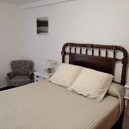 Дом отдыха Casa Laguinas En Кастро-Кальделас