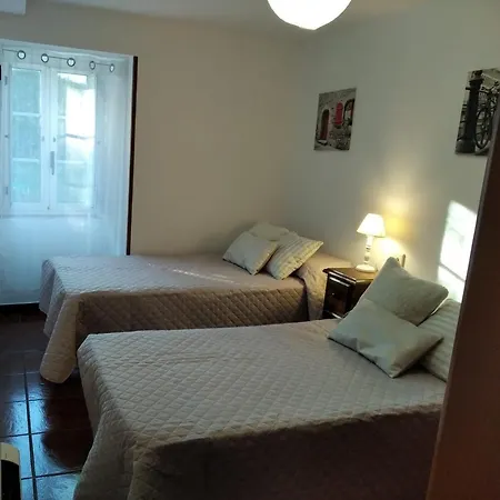 Casa Laguinas En Кастро-Кальделас